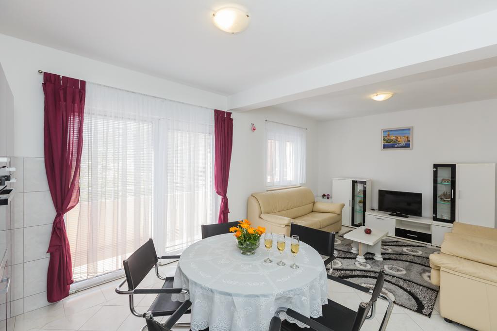 Apartment Anna Kastela Exterior photo