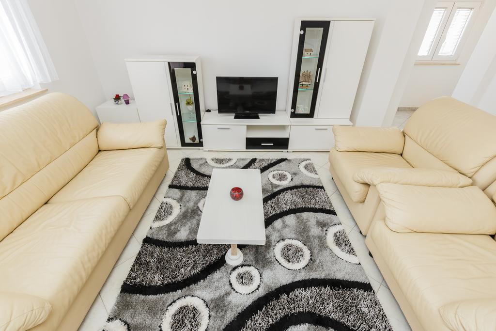 Apartment Anna Kastela Exterior photo